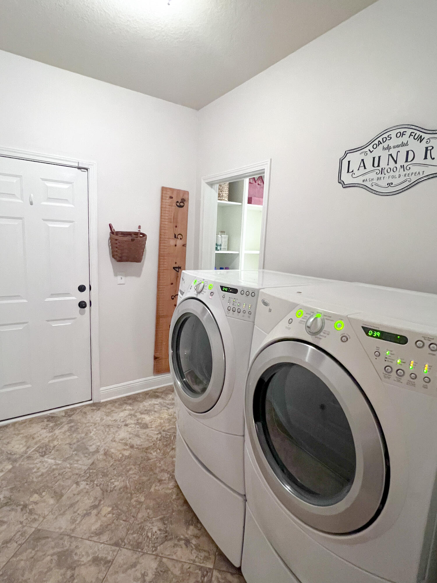 3362 Citrine Circle Crestview, FL 32539 - Photo 15 of 24 a utility room with dryer and washer