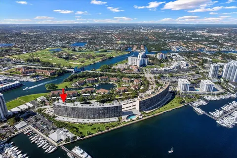 $585,000 | 120 Lakeshore Drive, Unit 436, North Palm Beach, FL 33408