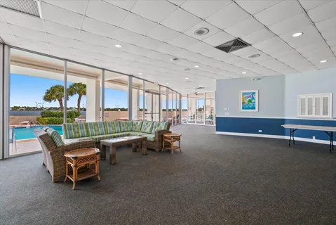 $585,000 | 120 Lakeshore Drive, Unit 436, North Palm Beach, FL 33408