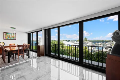 $585,000 | 120 Lakeshore Drive, Unit 436, North Palm Beach, FL 33408