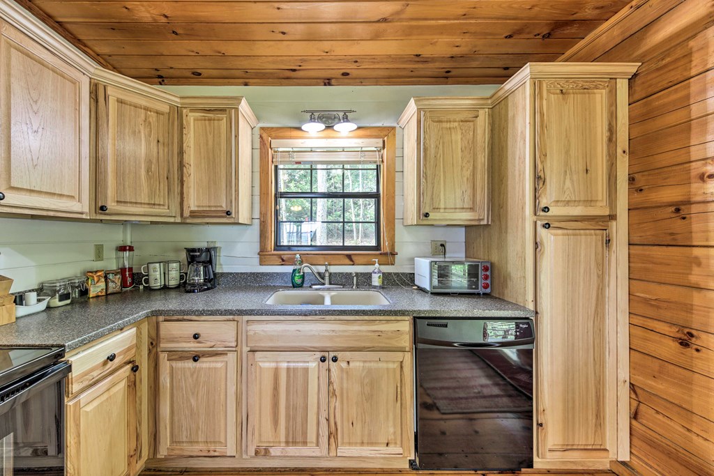 426 Jones Road Epworth, GA 30541 - Photo 9 of 34