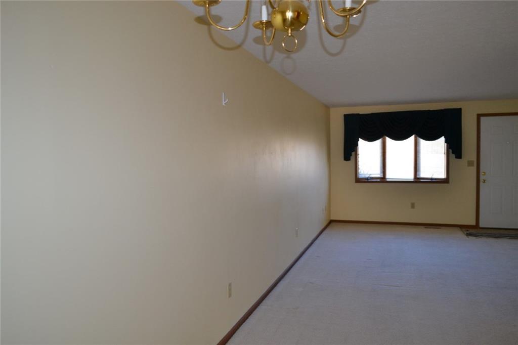 1511 Student Springfield, OH 45503 - Photo 6 of 22