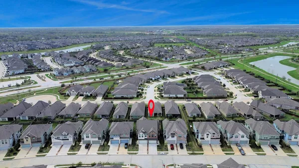 $2,600 | 4942 Carranza Court, Manvel, TX 77583