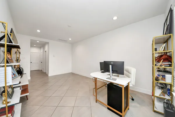 $2,600 | 4942 Carranza Court, Manvel, TX 77583