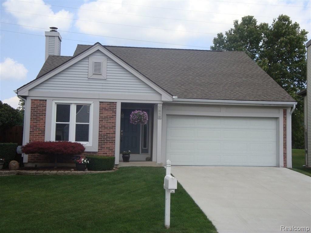 1616 Stonecrest Drive Rochester, MI 48307 - Photo 3 of 14 Wonderful Curb Appeal