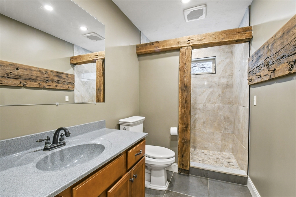 58 Rivulet Street Uxbridge, MA 01569 - Photo 15 of 38 Gallery Image 15