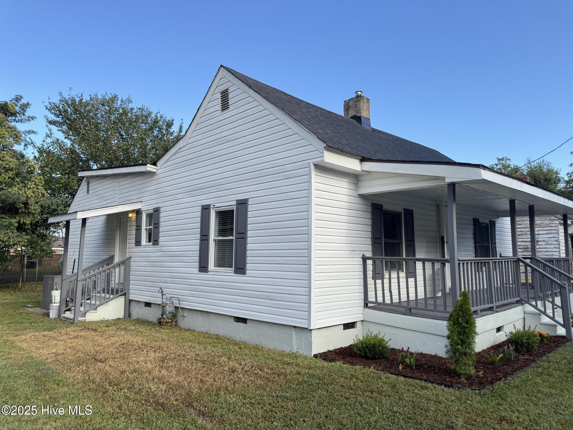 3746 Cameron Street Farmville, NC 27828 - Photo 17 of 23 Side of property