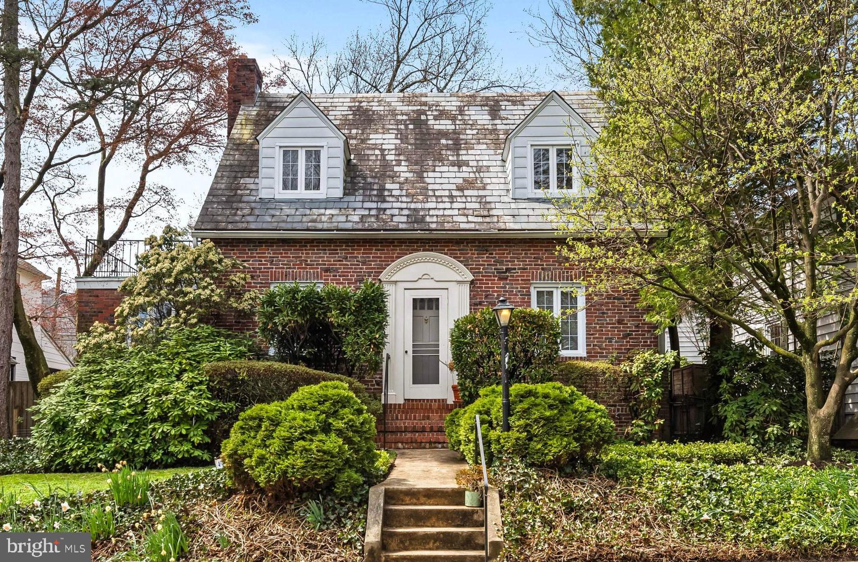 4408 Sedgwick Road Baltimore, MD 21210 - Photo 1 of 32 Gallery Image 1