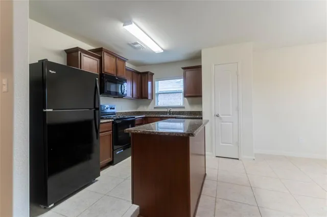 $1,795 | 211 Magnolia Drive, Princeton, TX 75407