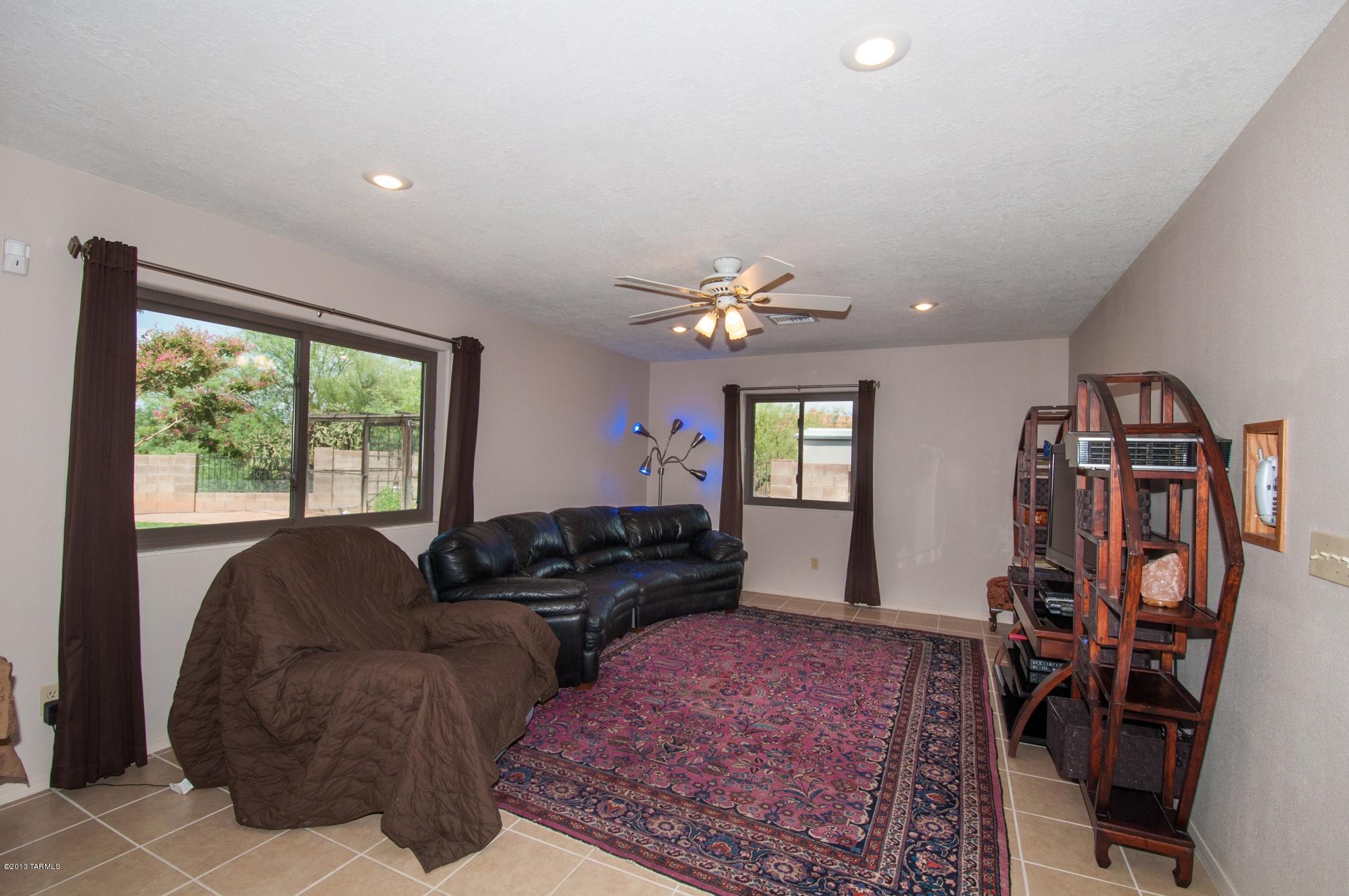 4816 East Wagon Train Road Tucson, AZ 85739 - Photo 9 of 37 Gallery Image 9