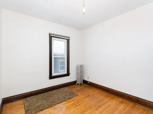 $1,750 | 121 Davis Avenue, Unit 1, Rockdale, IL 60436