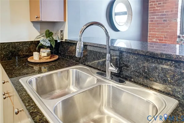 a close view of sink and tap