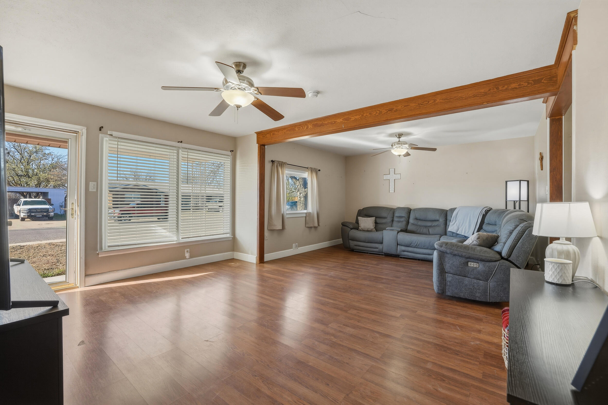 2201 43rd Street Snyder, TX 79549 - Photo 2 of 16 6_2201_43rd_street_snyder_tx_002_final