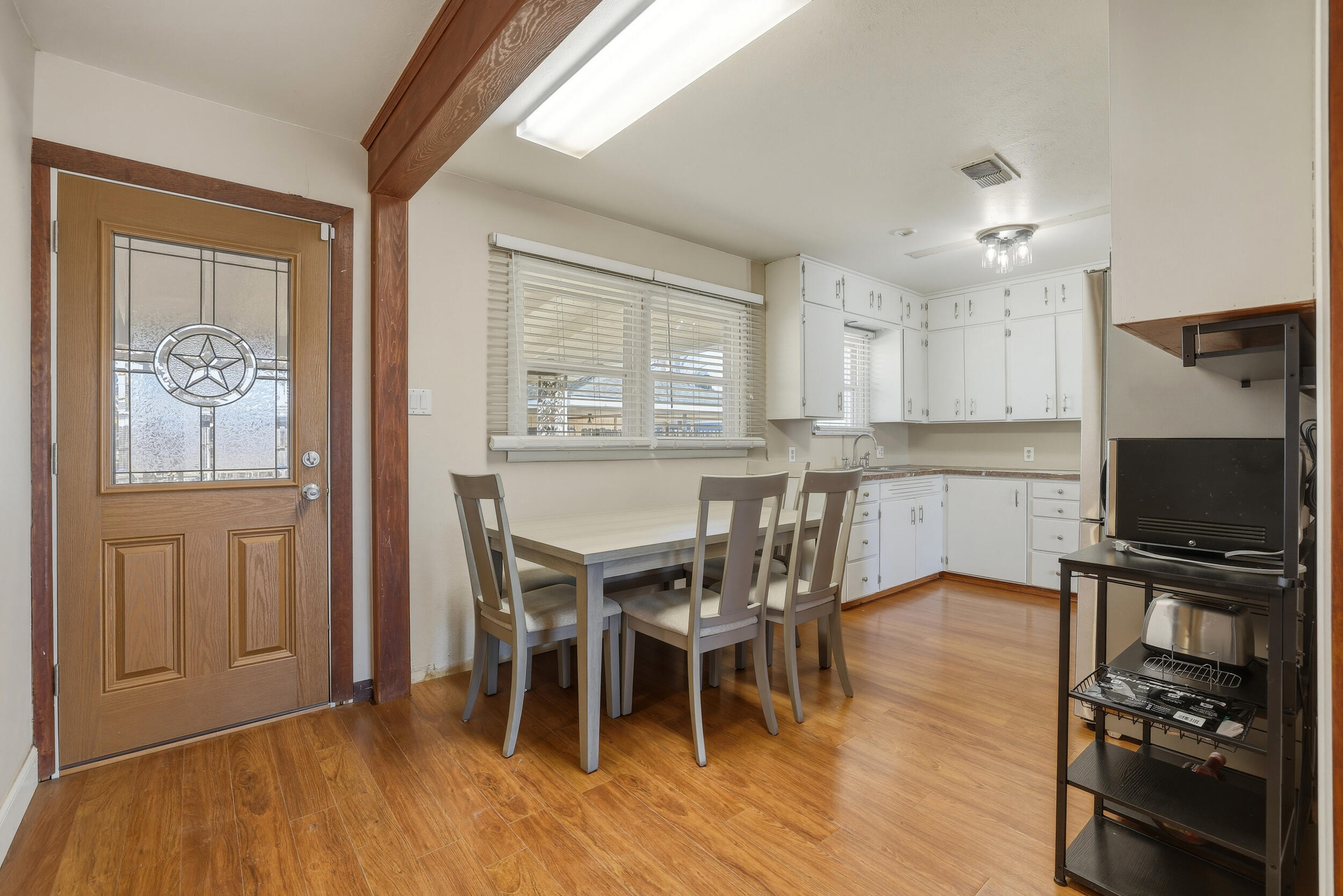 2201 43rd Street Snyder, TX 79549 - Photo 6 of 16 8_2201_43rd_street_snyder_tx_004_final