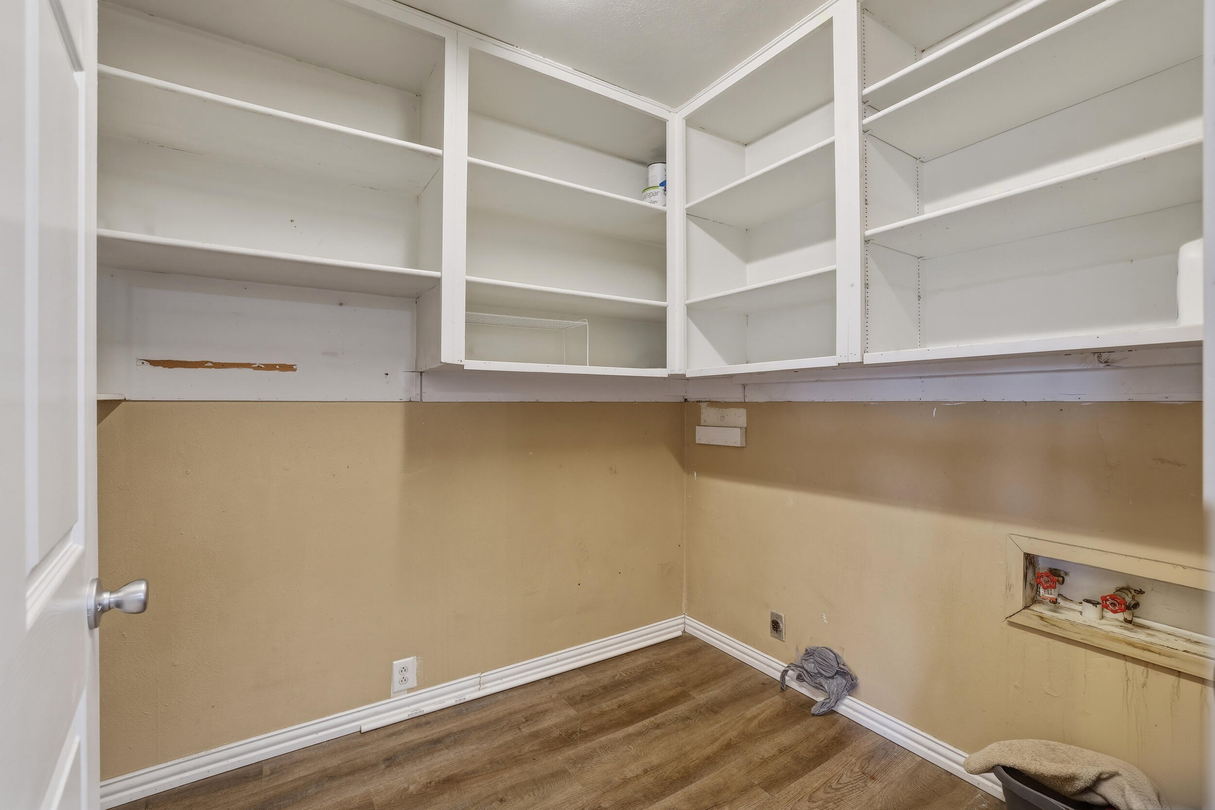 2201 43rd Street Snyder, TX 79549 - Photo 8 of 16 10_2201_43rd_street_snyder_tx_005_final