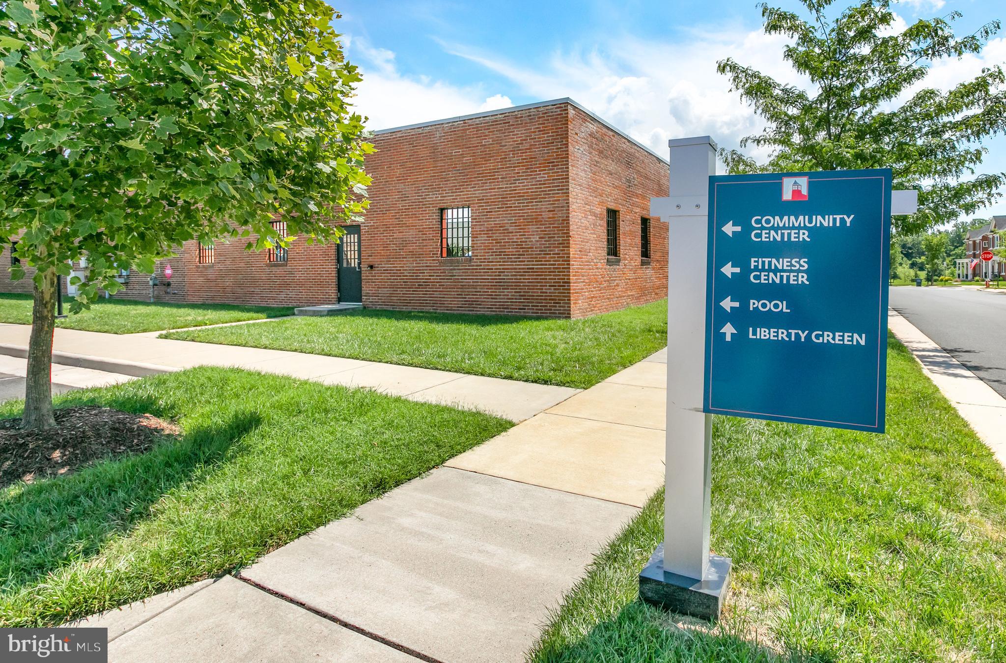 9174 Snowden Ashford Road Lorton, VA 22079 - Photo 26 of 38 Campus-Style Urban Walkways