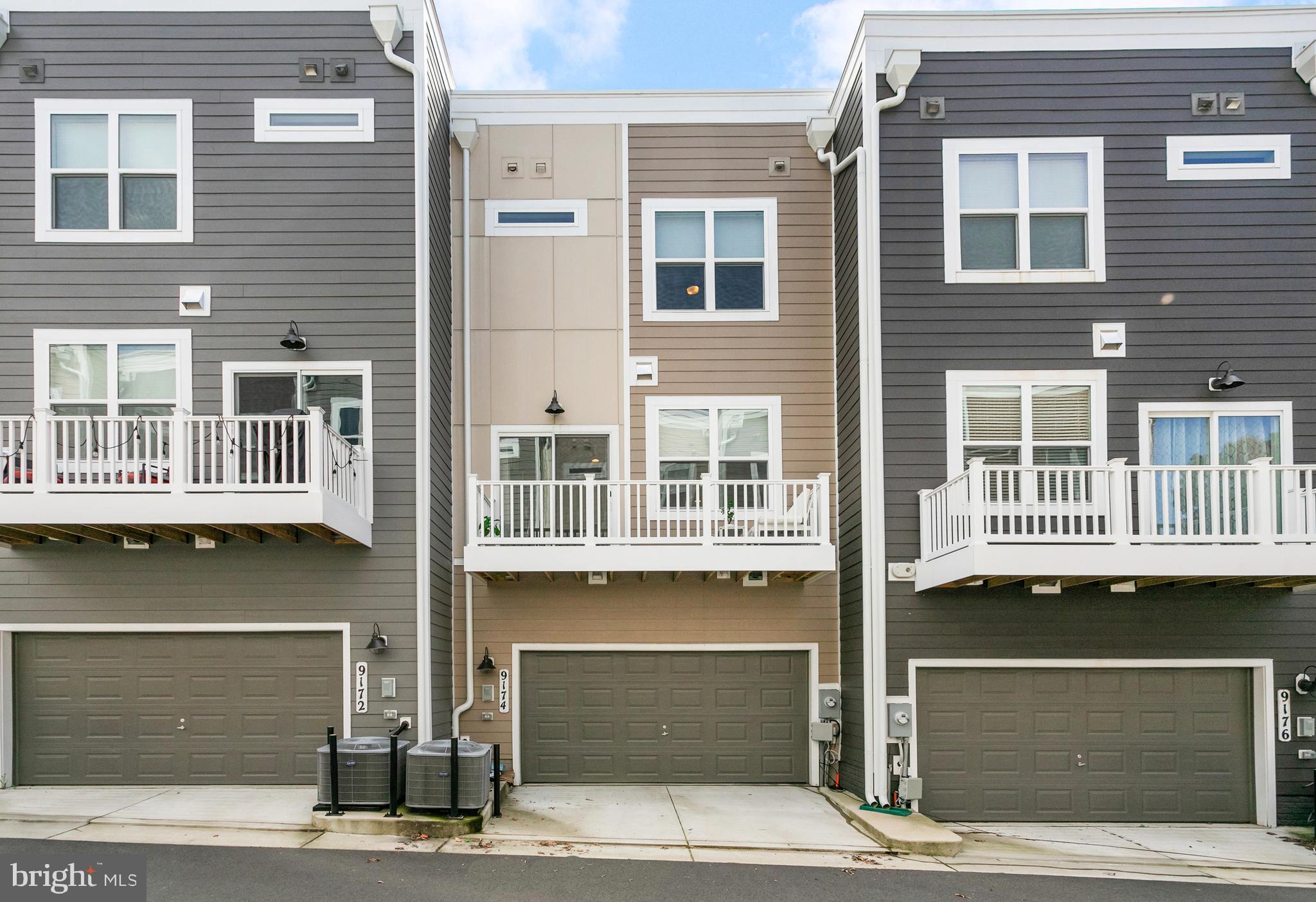9174 Snowden Ashford Road Lorton, VA 22079 - Photo 3 of 38 2 car garage!