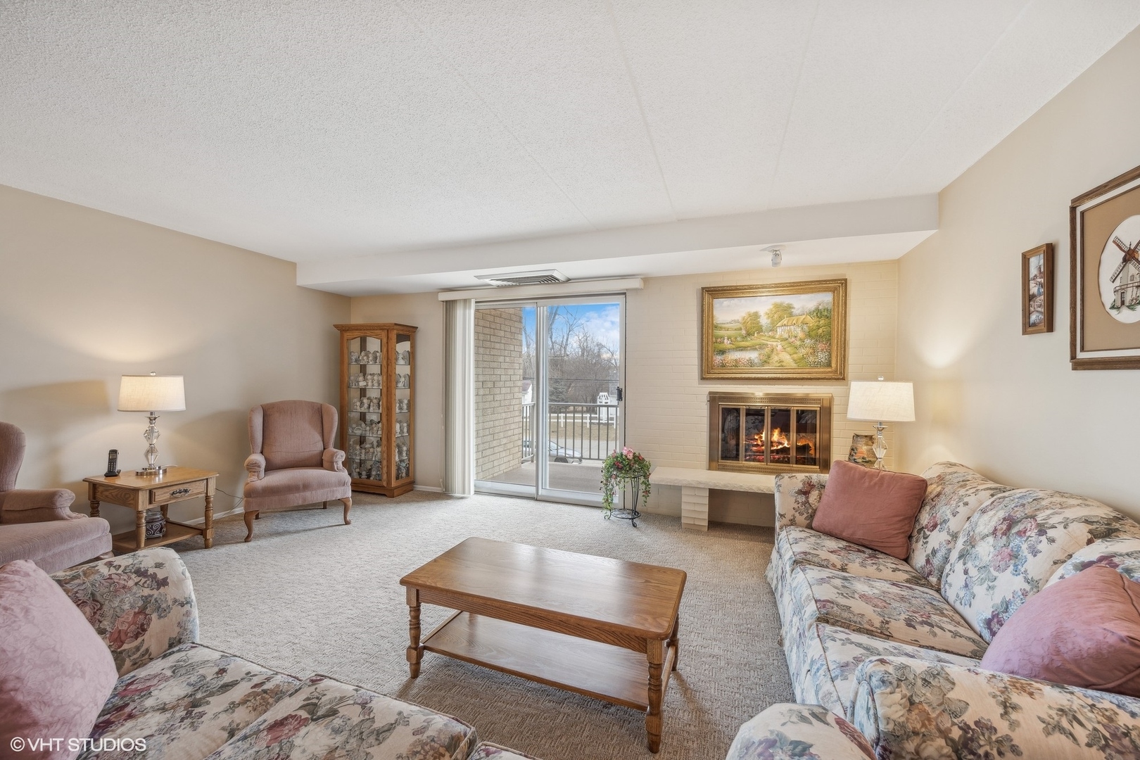 100 West Butterfield Road, Unit 202N Elmhurst, IL 60126 - Photo 3 of 27 Gallery Image 3