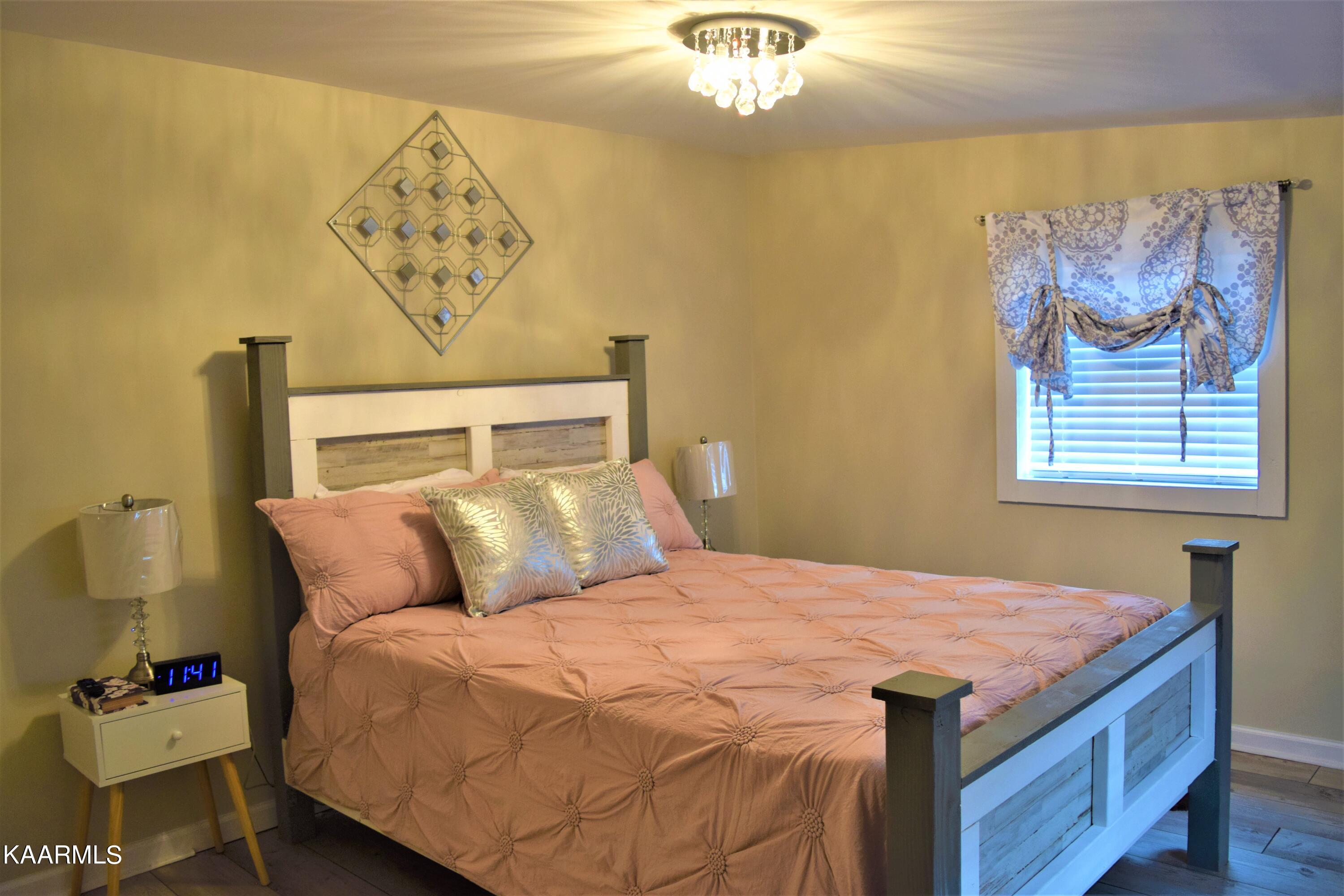 1249 McCarter Hollow Road Sevierville, TN 37862 - Photo 8 of 24 Front Bedroom 1