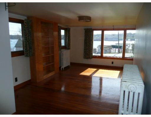 4 Leffingwell Road Tremont, ME 04612 - Photo 5 of 8 Living Room.