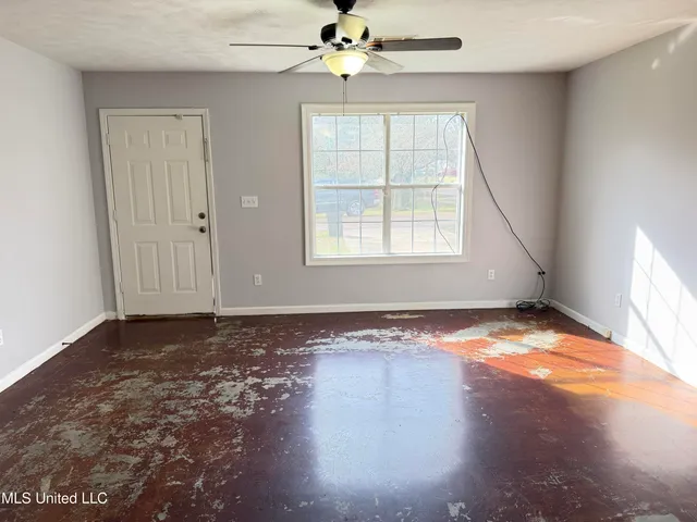 $129,900 | 211 Southwest 3rd Street, Magee, MS 39111