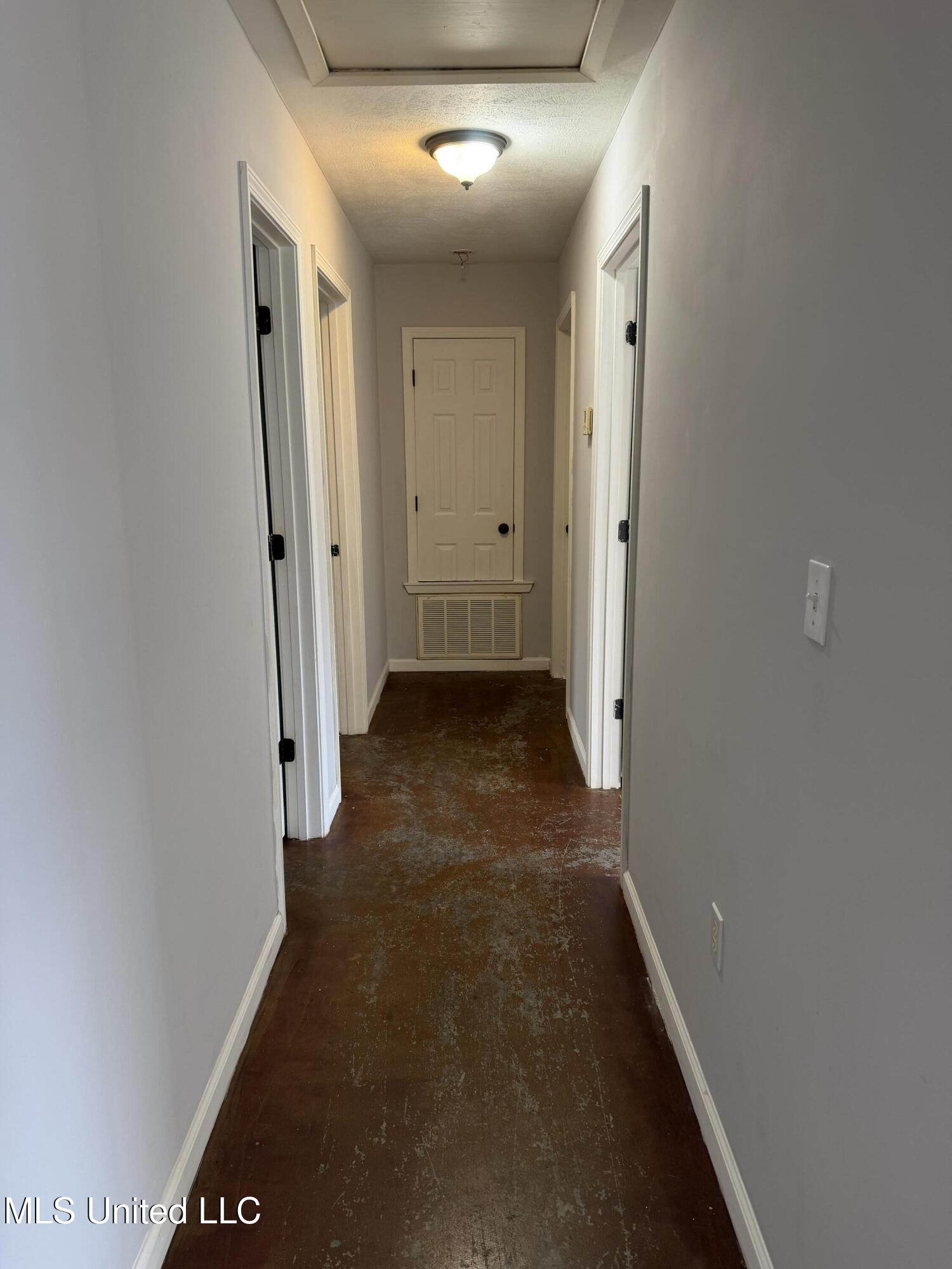 211 Southwest 3rd Street Magee, MS 39111 - Photo 12 of 19 IMG_0199