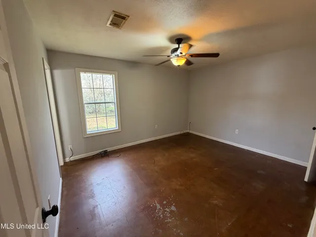 $129,900 | 211 Southwest 3rd Street, Magee, MS 39111