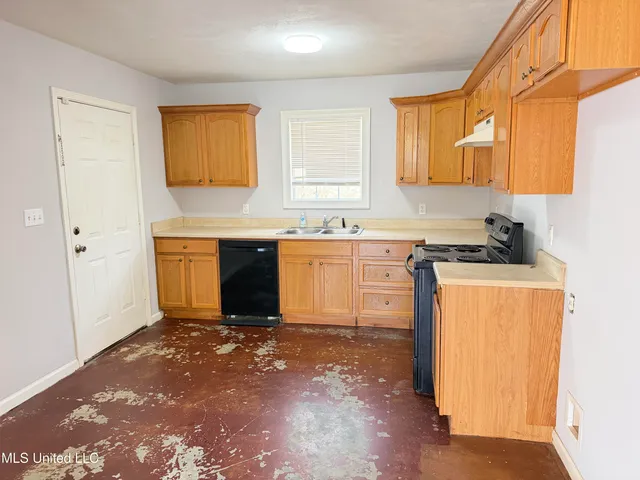 $129,900 | 211 Southwest 3rd Street, Magee, MS 39111