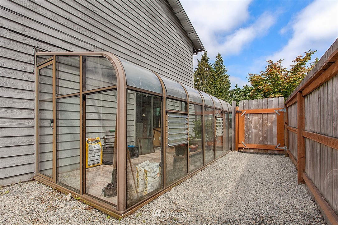 914 218th Place Southeast Bothell, WA 98021 - Photo 22 of 25