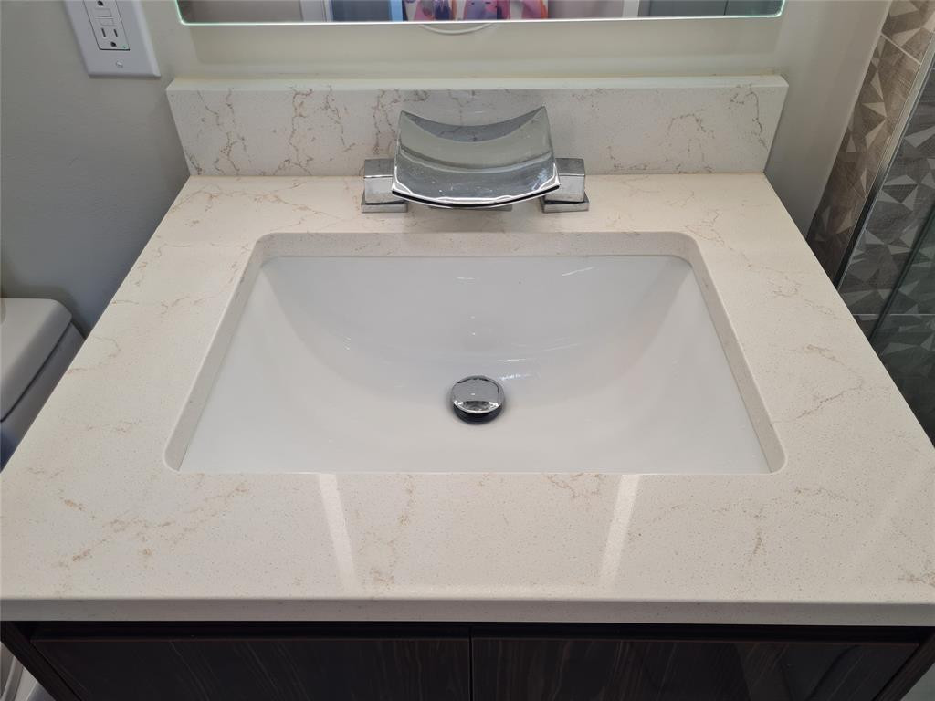 600 North Birch Road, Unit 301H Fort Lauderdale, FL 33304 - Photo 12 of 18 Photo 13