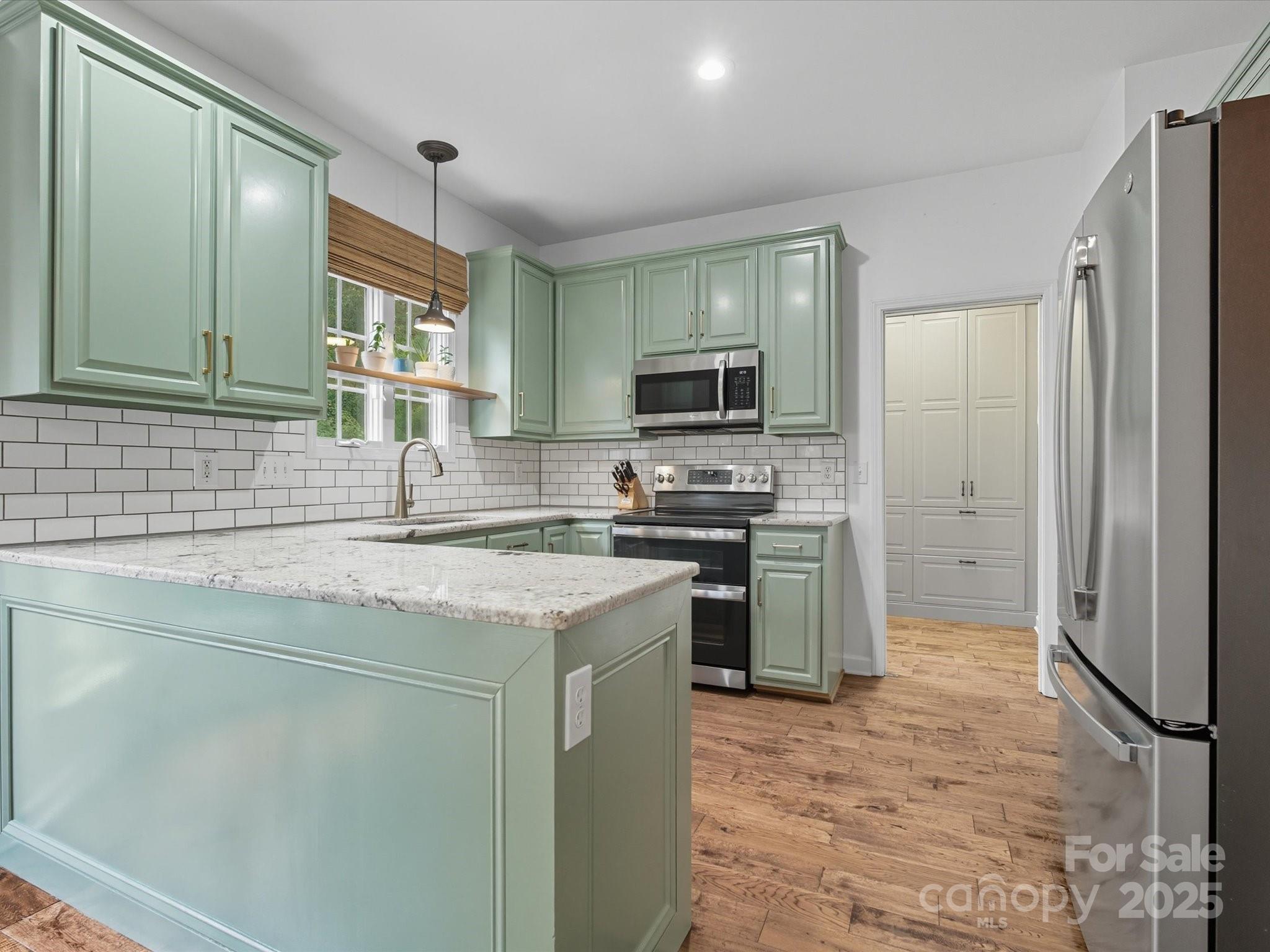 11125 Windgate Court Tega Cay, SC 29708 - Photo 6 of 48