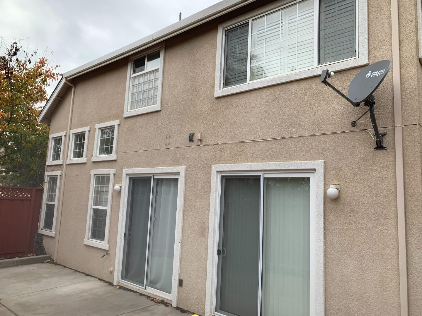 1007 Fitzgerald Street Salinas, CA 93906 - Photo 21 of 22 a view of front of house