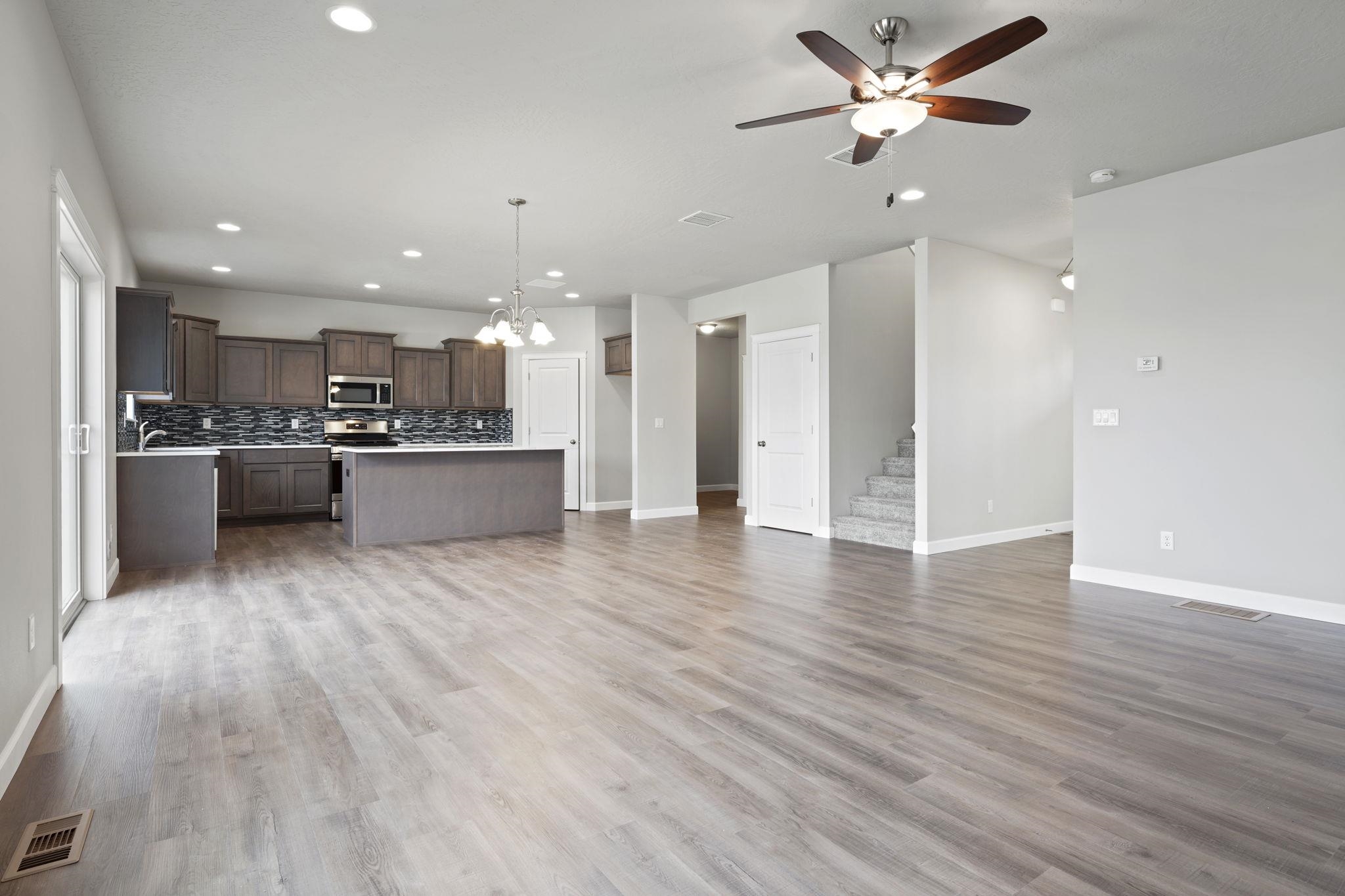 2726 West Howesdale Road Spokane, WA 99208 - Photo 12 of 50