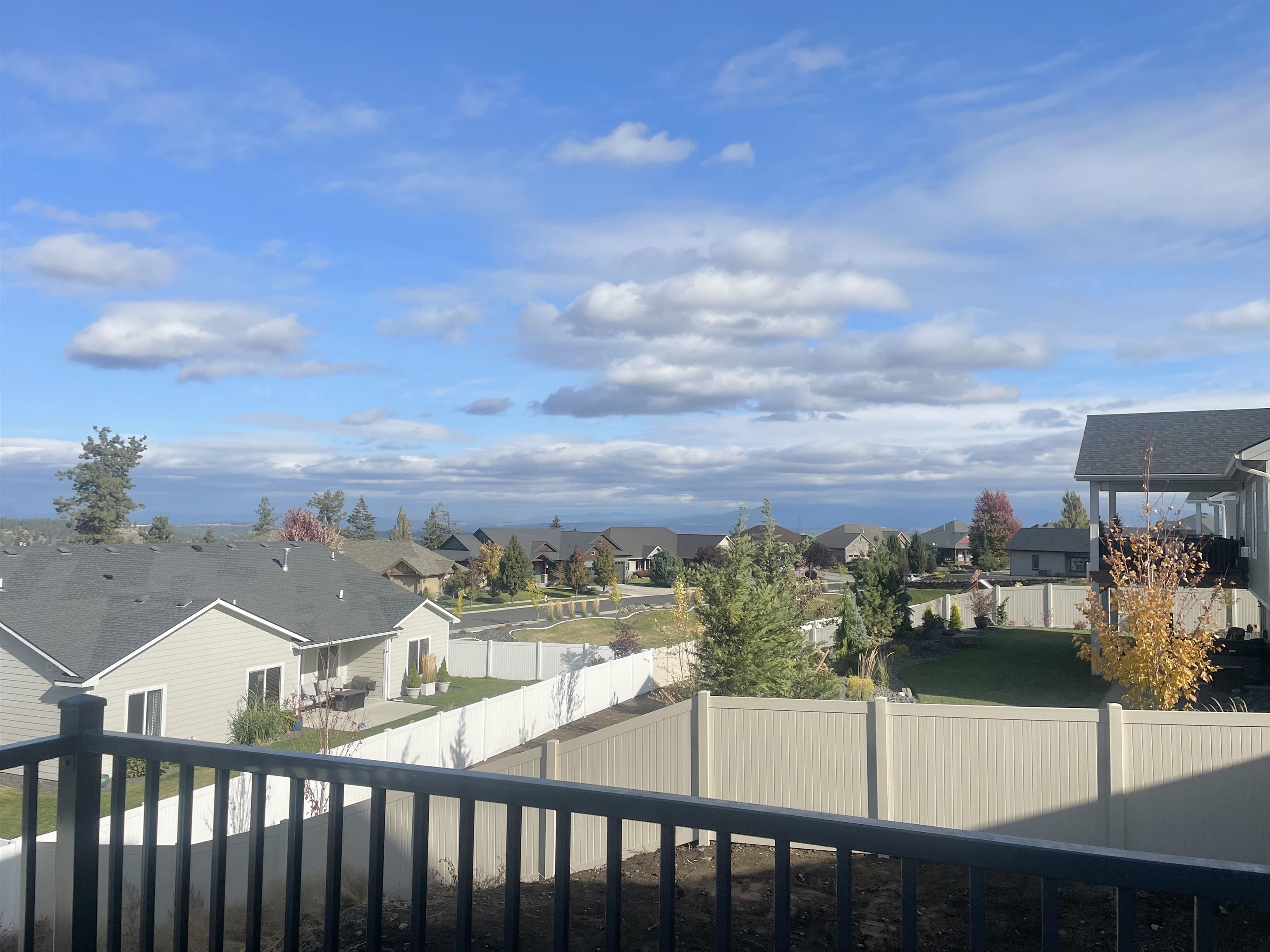 2726 West Howesdale Road Spokane, WA 99208 - Photo 15 of 50