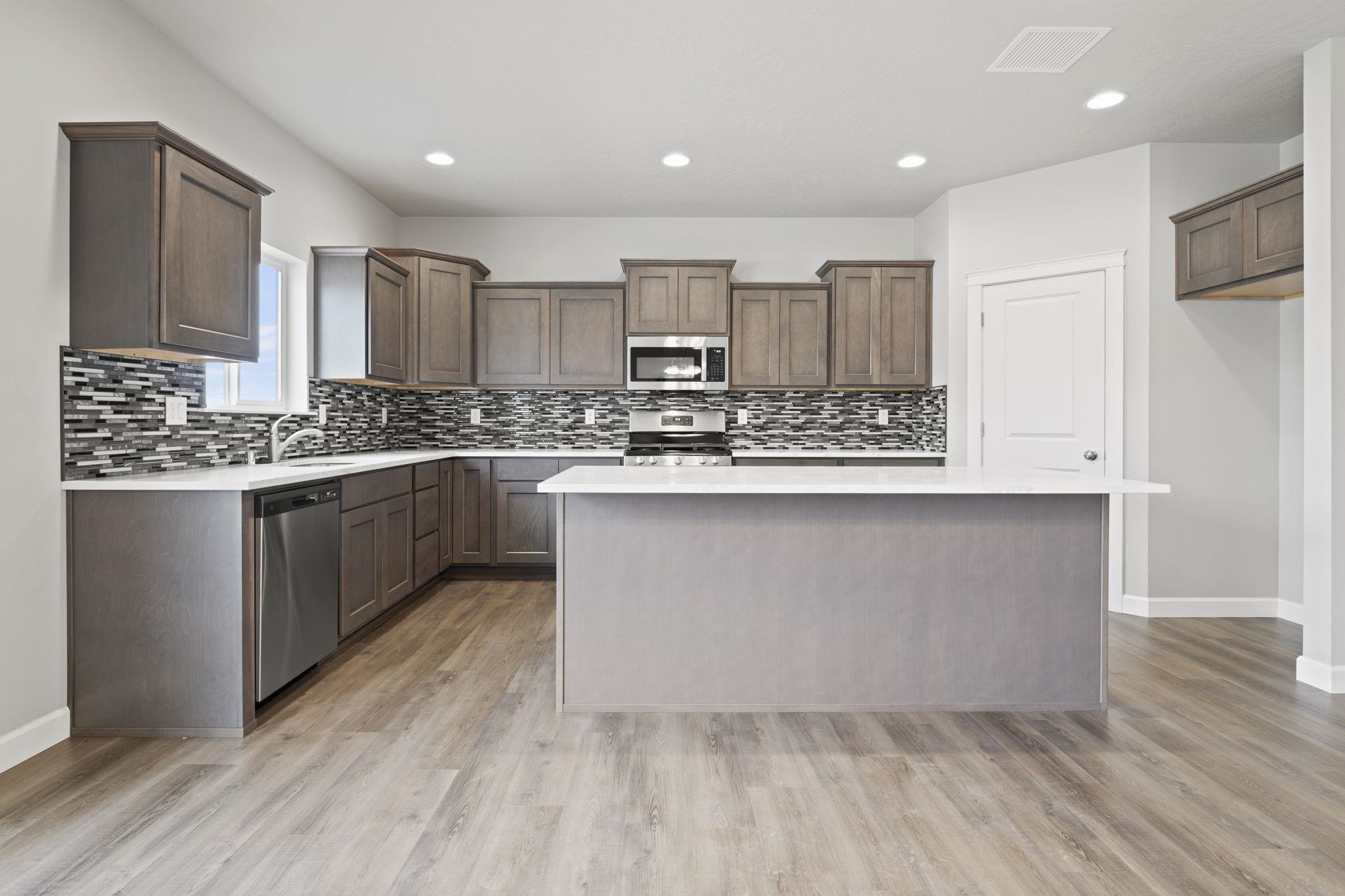 2726 West Howesdale Road Spokane, WA 99208 - Photo 16 of 50