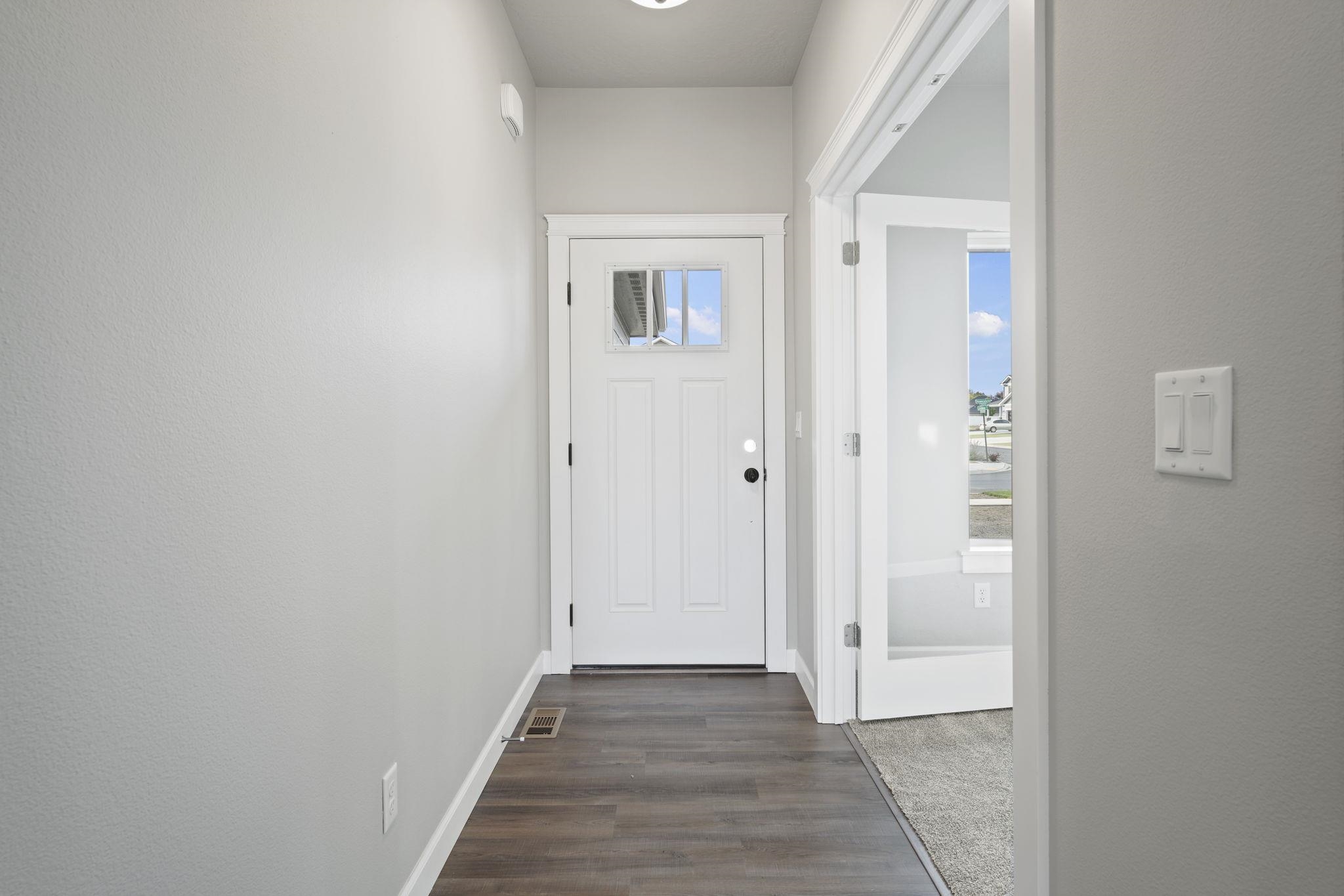 2726 West Howesdale Road Spokane, WA 99208 - Photo 7 of 50