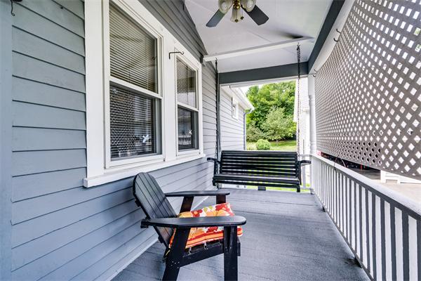 4 Old Providence Road Sutton, MA 01590 - Photo 26 of 30 a porch with seating space