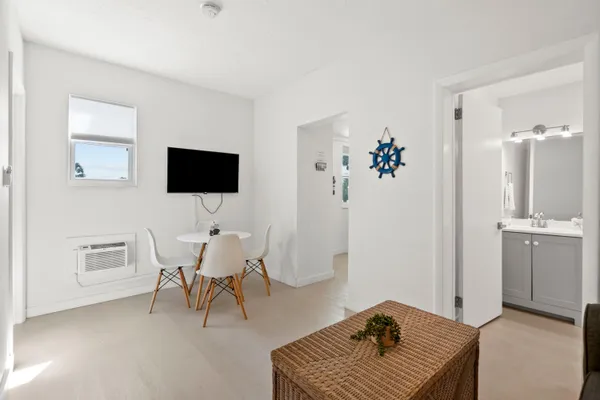 $2,200 | 670 Hernando Street, Unit E, Fort Pierce, FL 34949