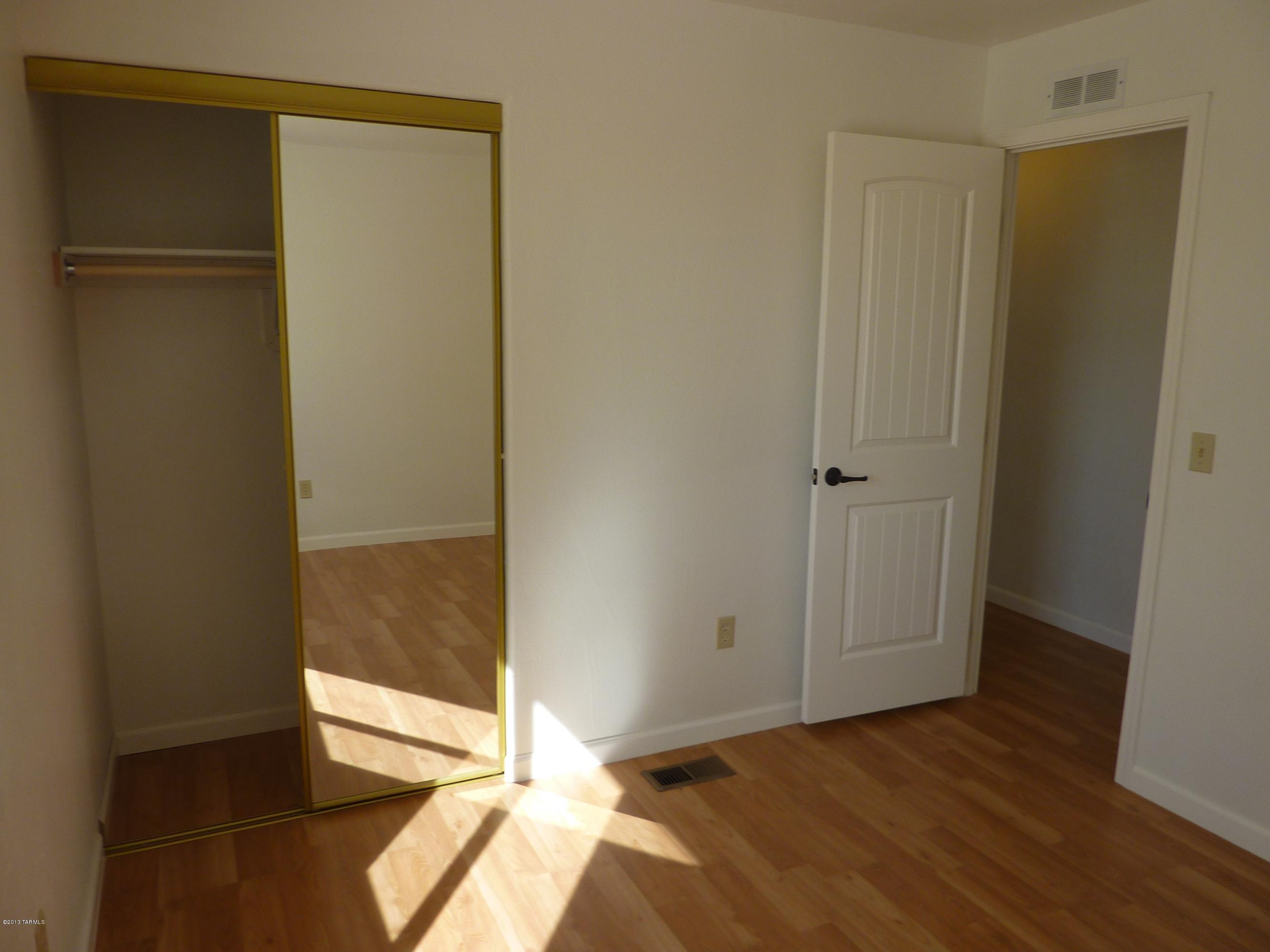 5558 West Box R Street Tucson, AZ 85713 - Photo 10 of 14 Gallery Image 10