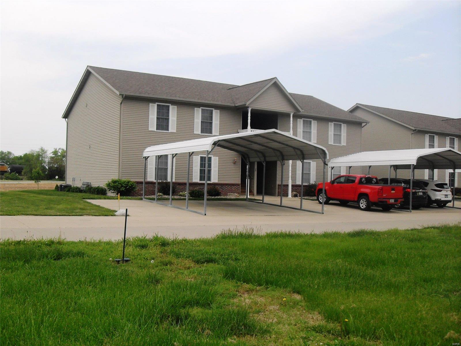 35 Colonial Manor, Unit B Highland, IL 62249 - Photo 23 of 30