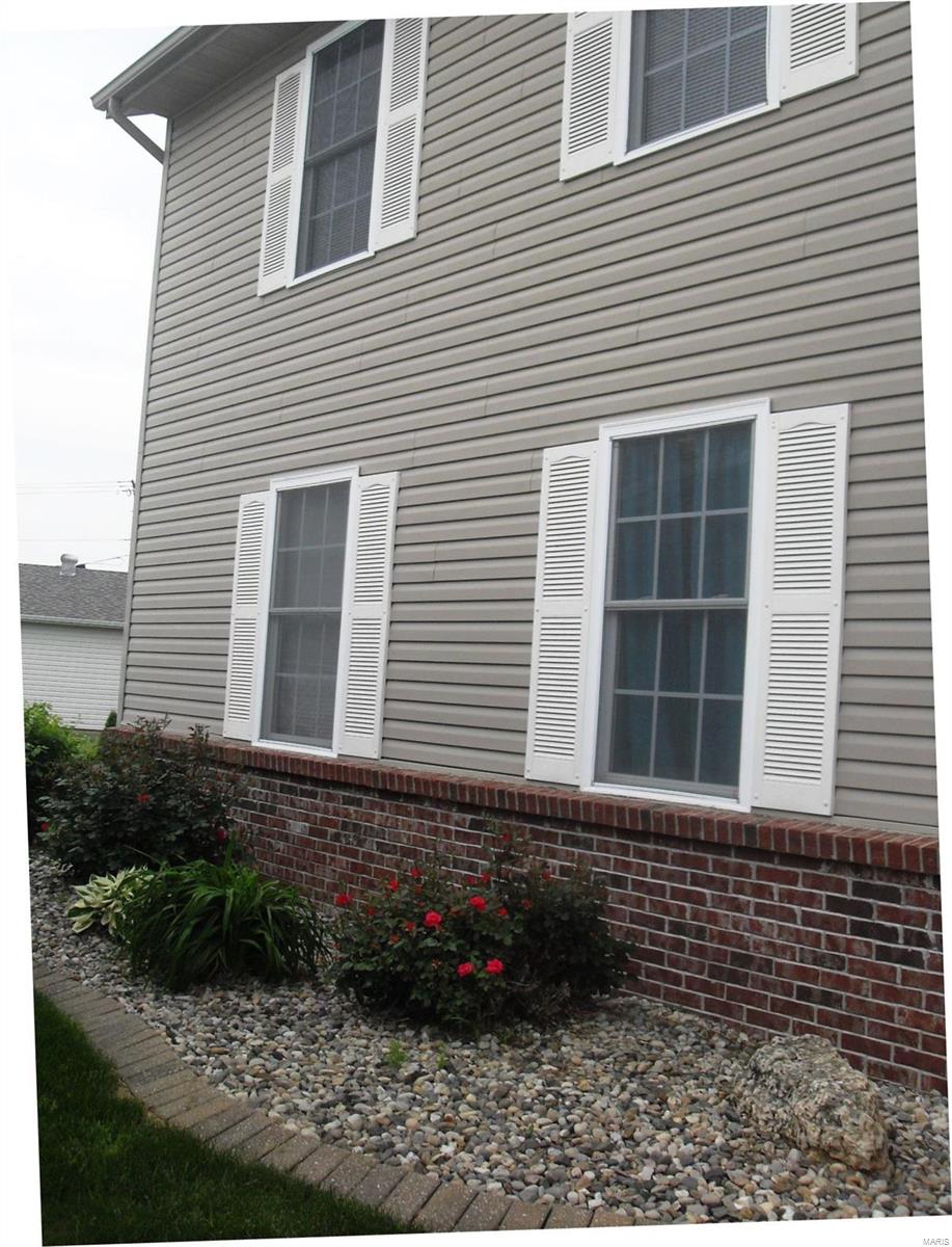 35 Colonial Manor, Unit B Highland, IL 62249 - Photo 26 of 30