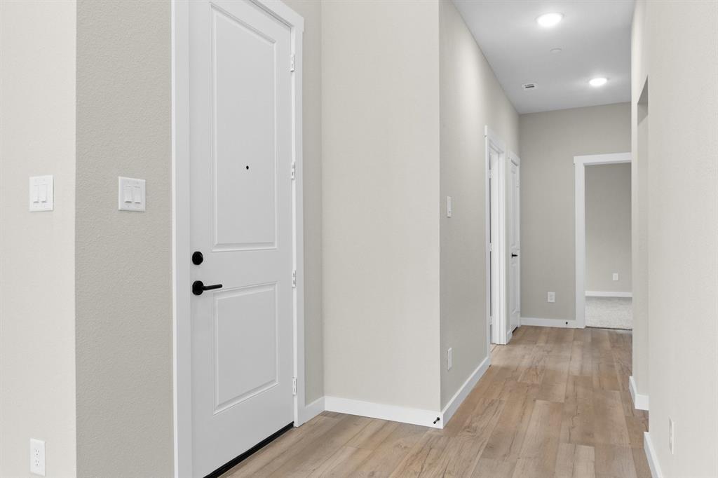 8609 Del Rio Trail Rowlett, TX 75089 - Photo 7 of 40 008-8609DelRioTrail-Wylie-TX-75098-Entry.jpg-SMALL