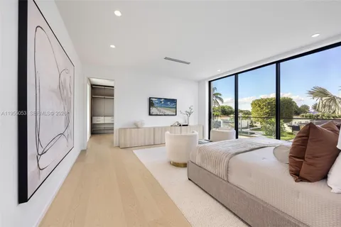 $7,700,000 | 30 Samana Drive, Coconut Grove, FL 33133