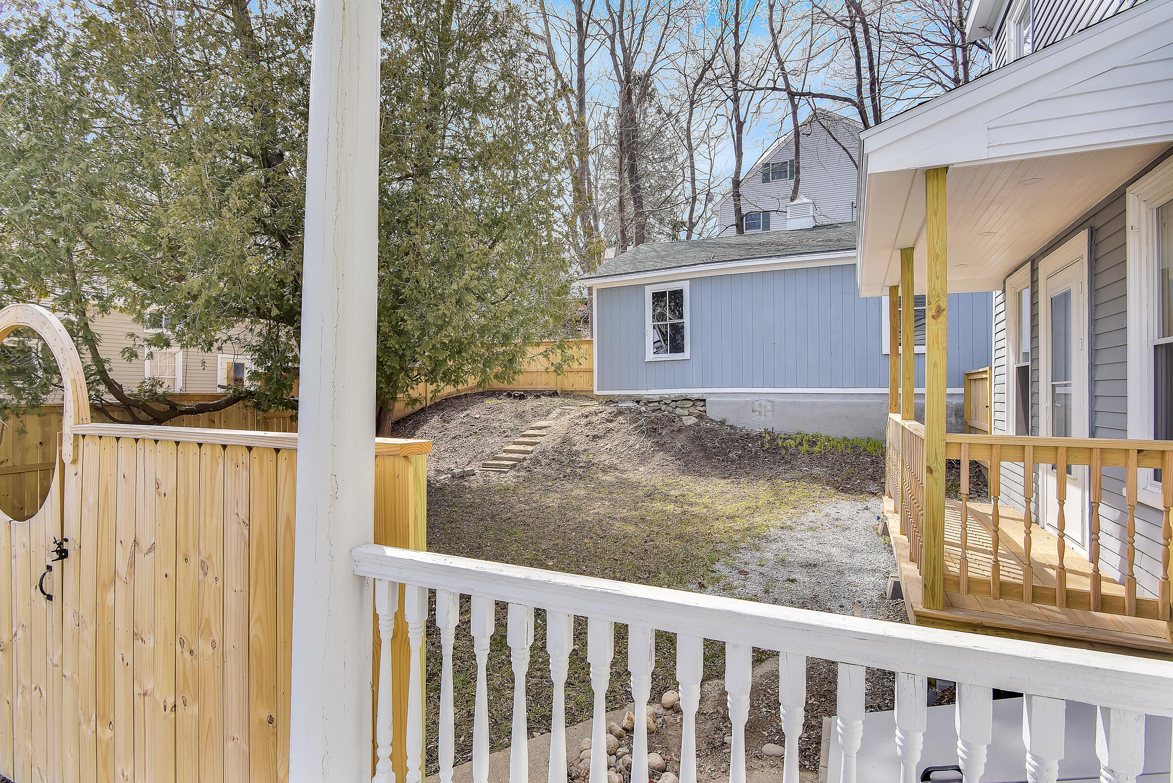 694 Middle Street Bath, ME 04530 - Photo 7 of 34 109085gr-107