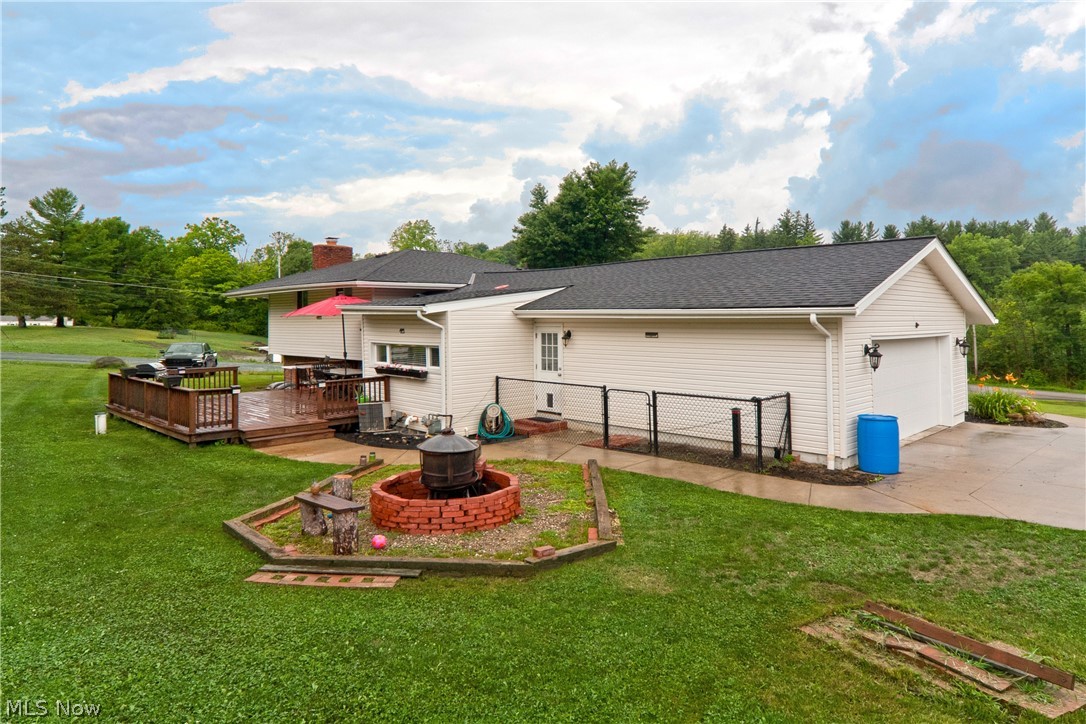 8019 Cedar Road Chesterland, OH 44026 - Photo 28 of 29 There is Even a Dog Run!!!