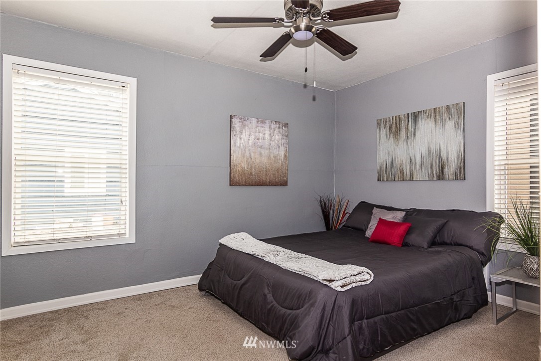 616 South Rochester Street Tacoma, WA 98465 - Photo 9 of 19