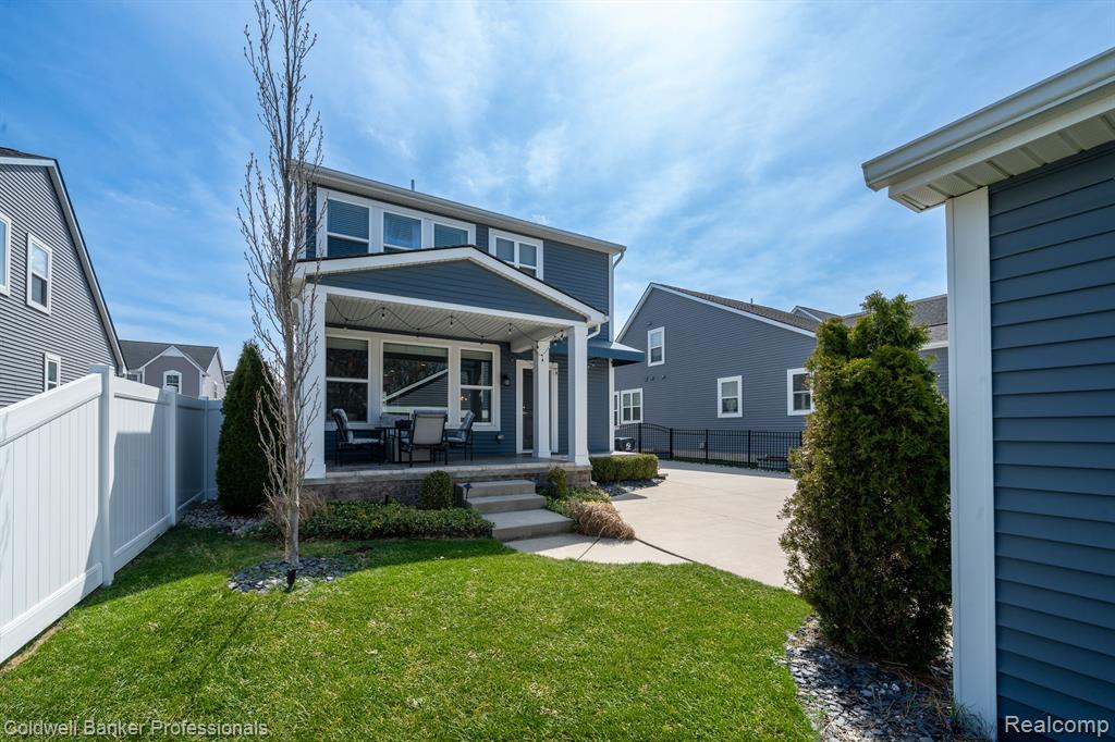 2450 Massoit Road Royal Oak, MI 48073 - Photo 44 of 45