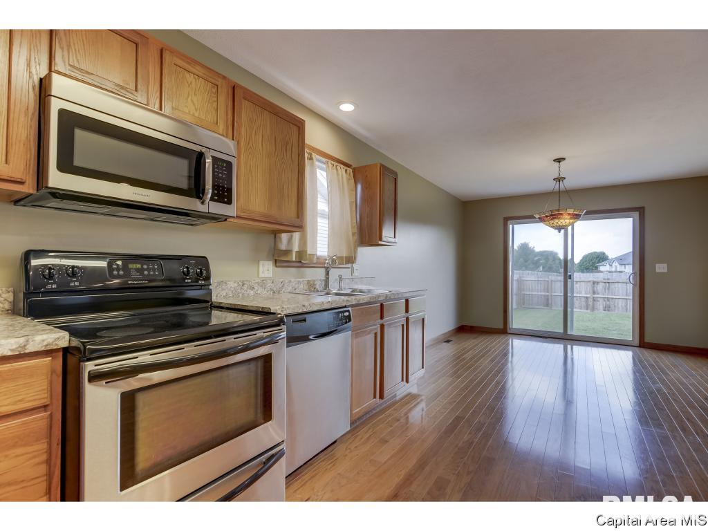 1803 Plover Road Springfield, IL 62711 - Photo 11 of 36 Gallery Image 11