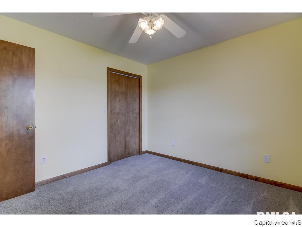1803 Plover Road Springfield, IL 62711 - Photo 23 of 36 Gallery Image 23