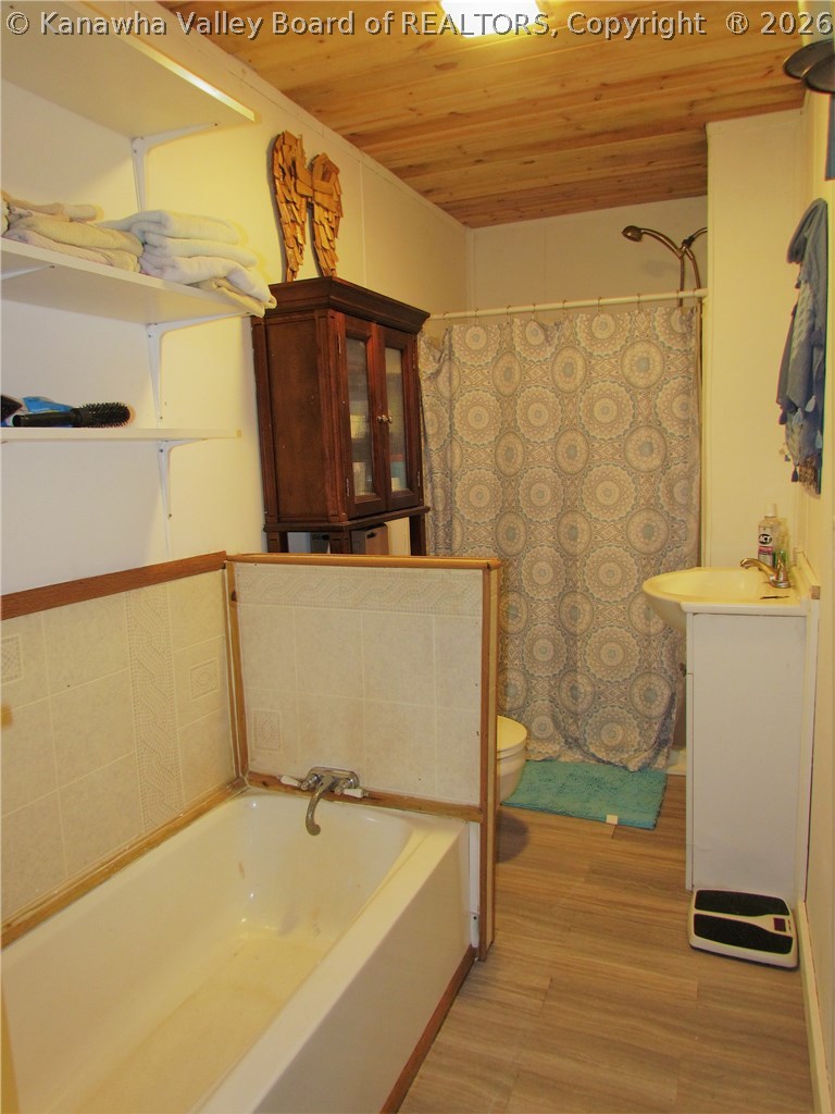 170 Maple Run Road Looneyville, WV 25259 - Photo 10 of 15 Gallery Image 10